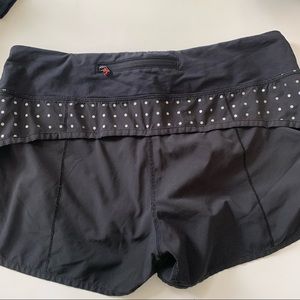 Lululemon speed up running short